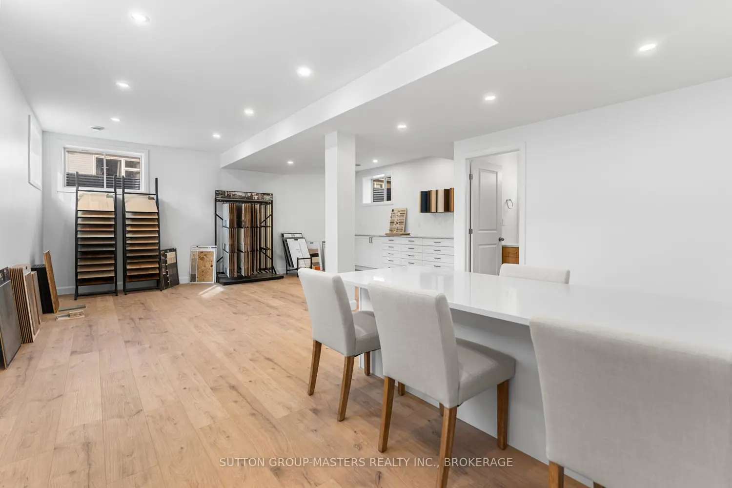 Additional image 18 of 204 Superior Drive