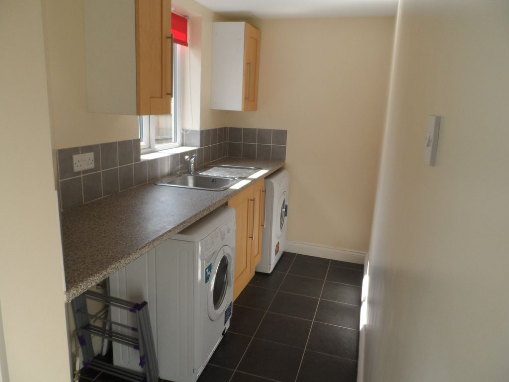Additional image 5 of 5 bed shared accommodation to rentRoyal Terrace, Barrack Road, Northampton NN1