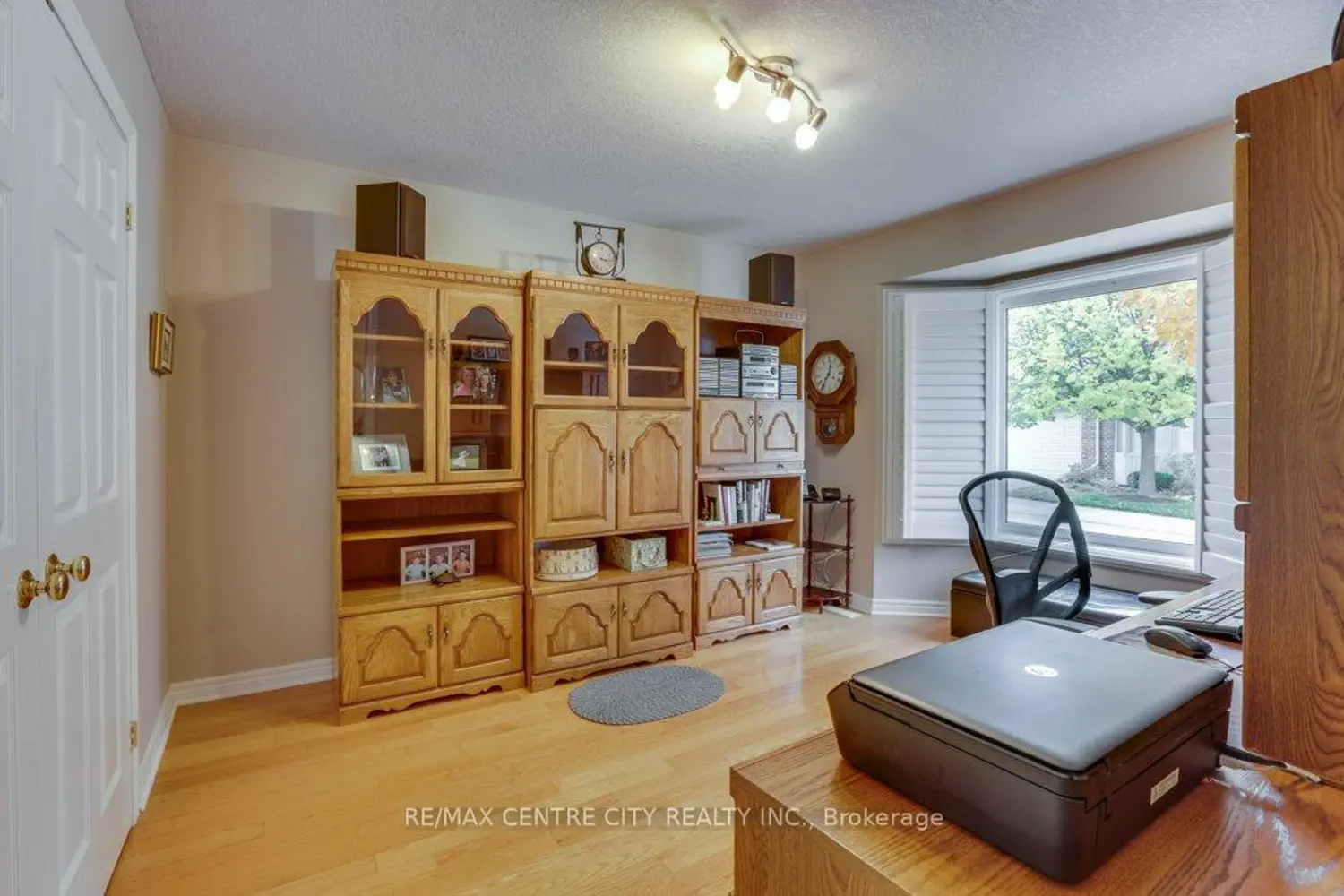 95 Capulet Lane 21 photo 4