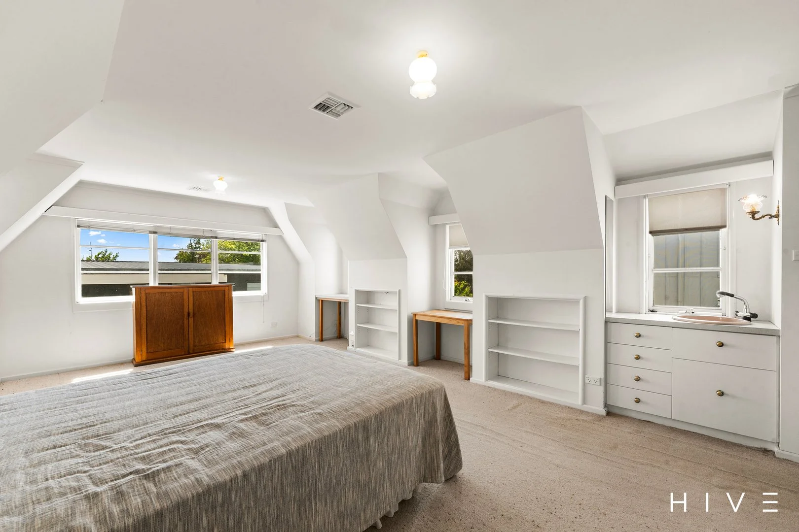 Additional image 27 of 36 Melbourne Avenue, Deakin ACT 2600