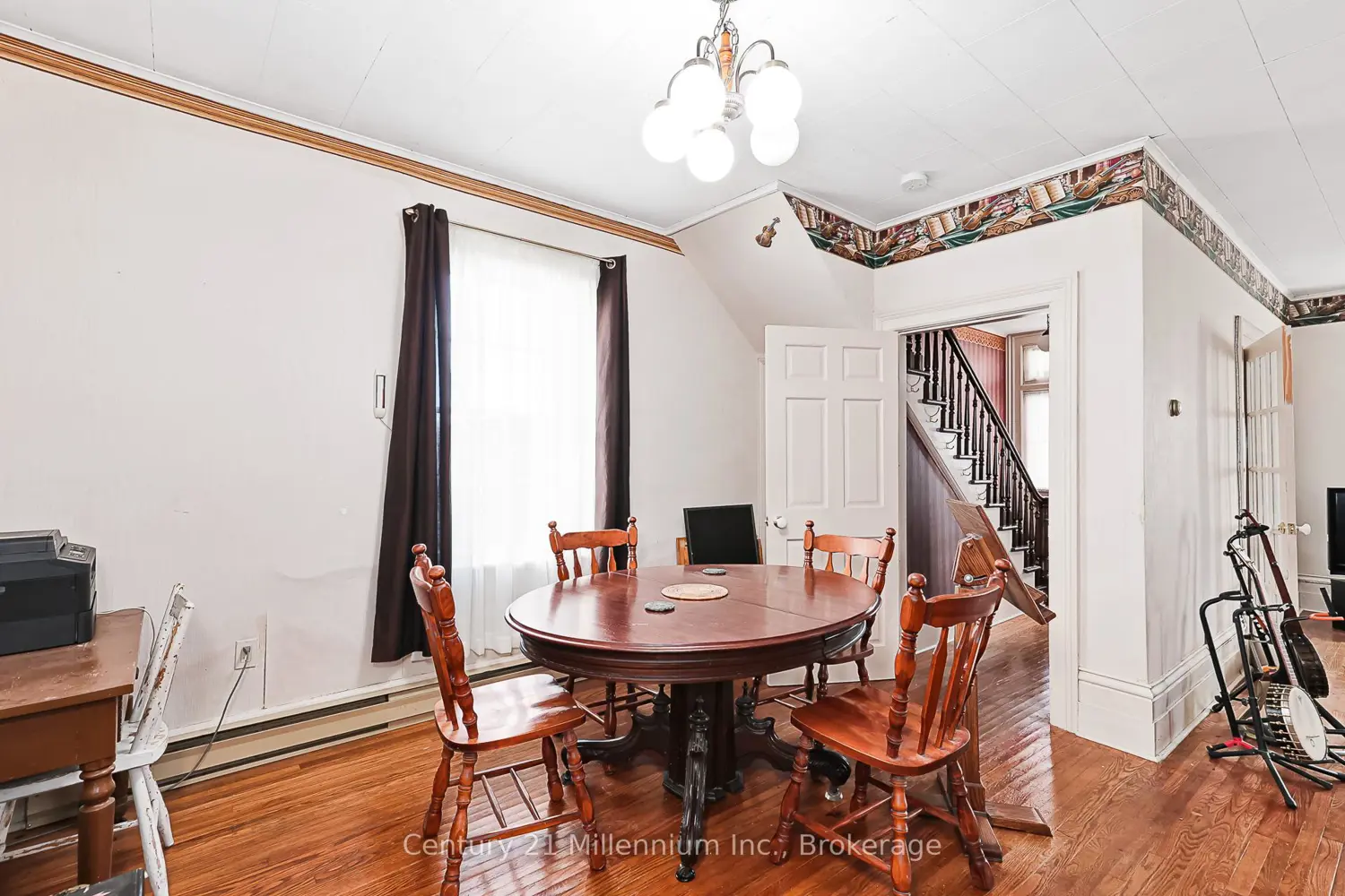 Additional image 6 of 332 Ste Marie Street