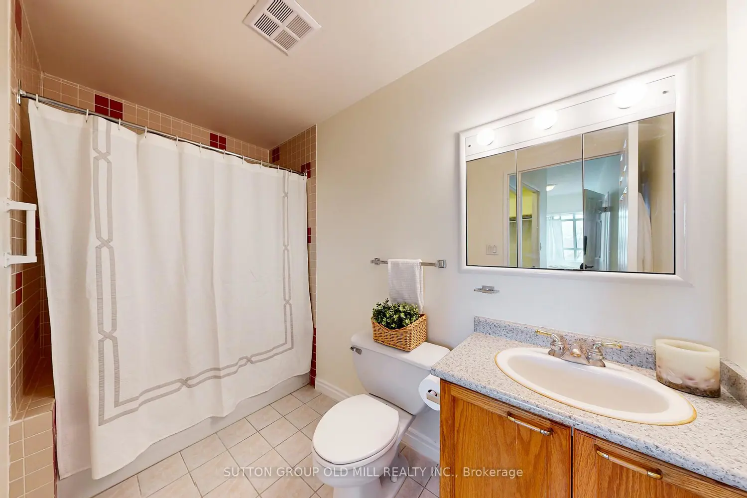 Additional image 10 of 115 Bonis Avenue 611