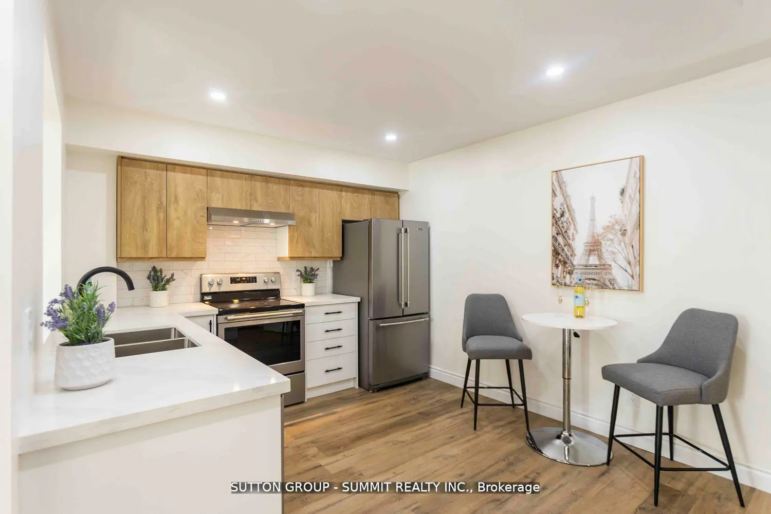 Additional image 9 of 12 Douro Street 421