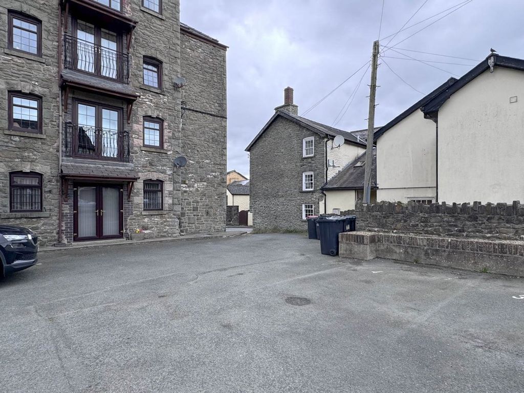 Additional image 3 of 2 bed flat to rentBrecon Road, Builth Wells LD2