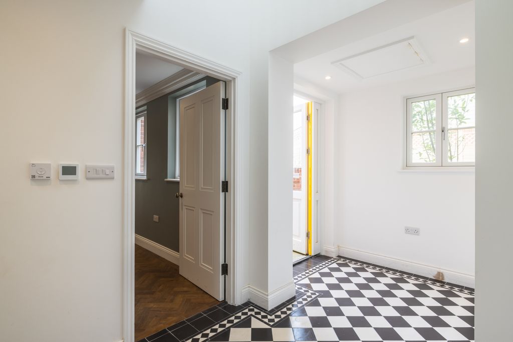 Additional image 4 of 3 bed semi-detached house to rentLa Rue De Beauvoir, St. Saviour, Jersey JE2