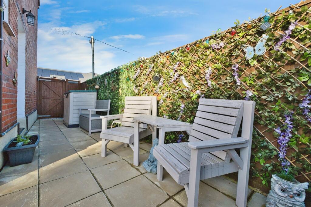 Additional image 14 of Highfield Road, YEOVIL