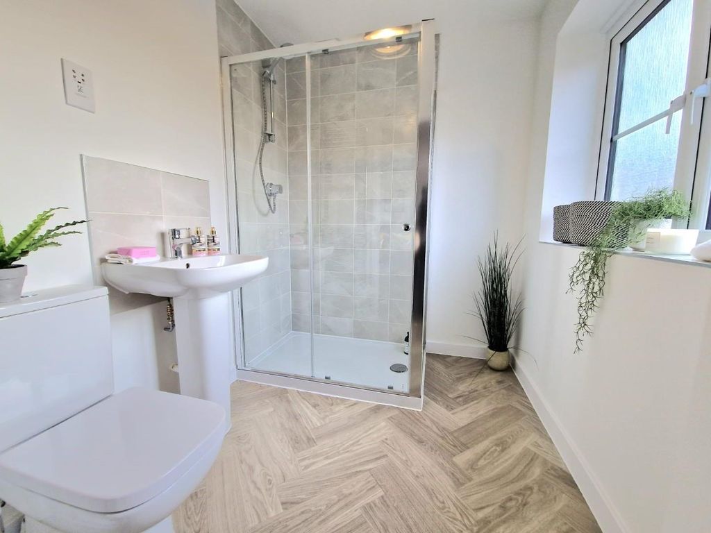 Additional image 6 of 3 bed detached house to rentPines Close, Kingsthorpe, Northampton NN2