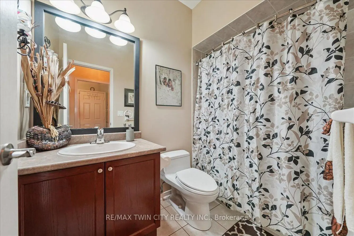 Additional image 4 of 52 Mistycreek Crescent