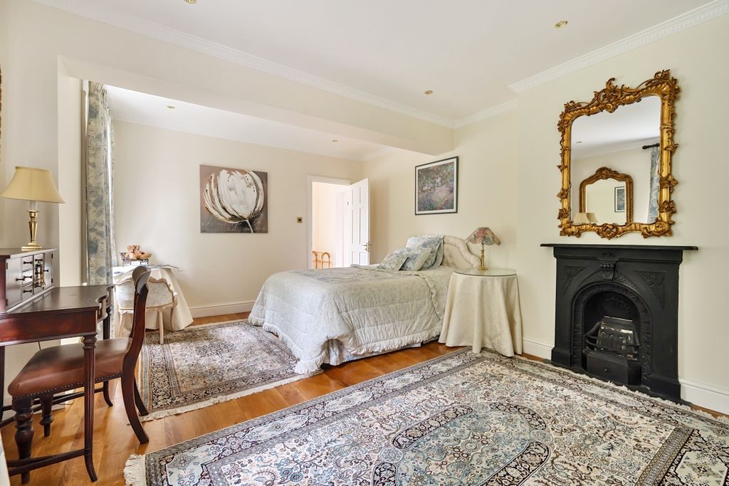 Additional image 21 of 5 bed detached house to rentHighmoor Cross, Henley-On-Thames RG9