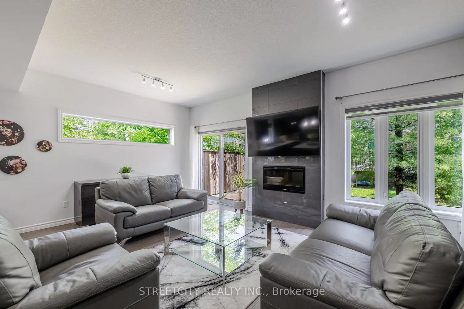 Additional image 8 of 1924 Cedarhollow Boulevard 99