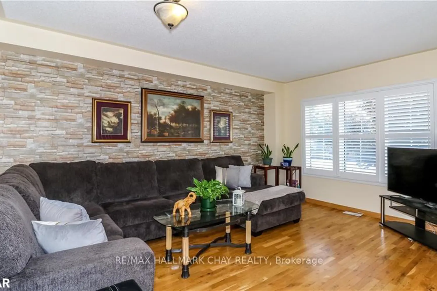 Additional image 3 of 14 Gold Park Gate