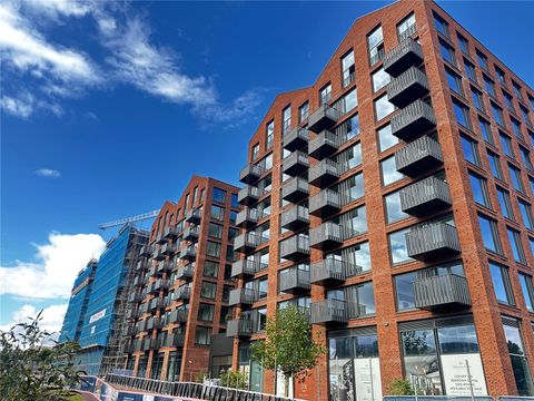 Cardigan Wharf, Glasswater Locks, 3 Pitt Street, Birmingham B4