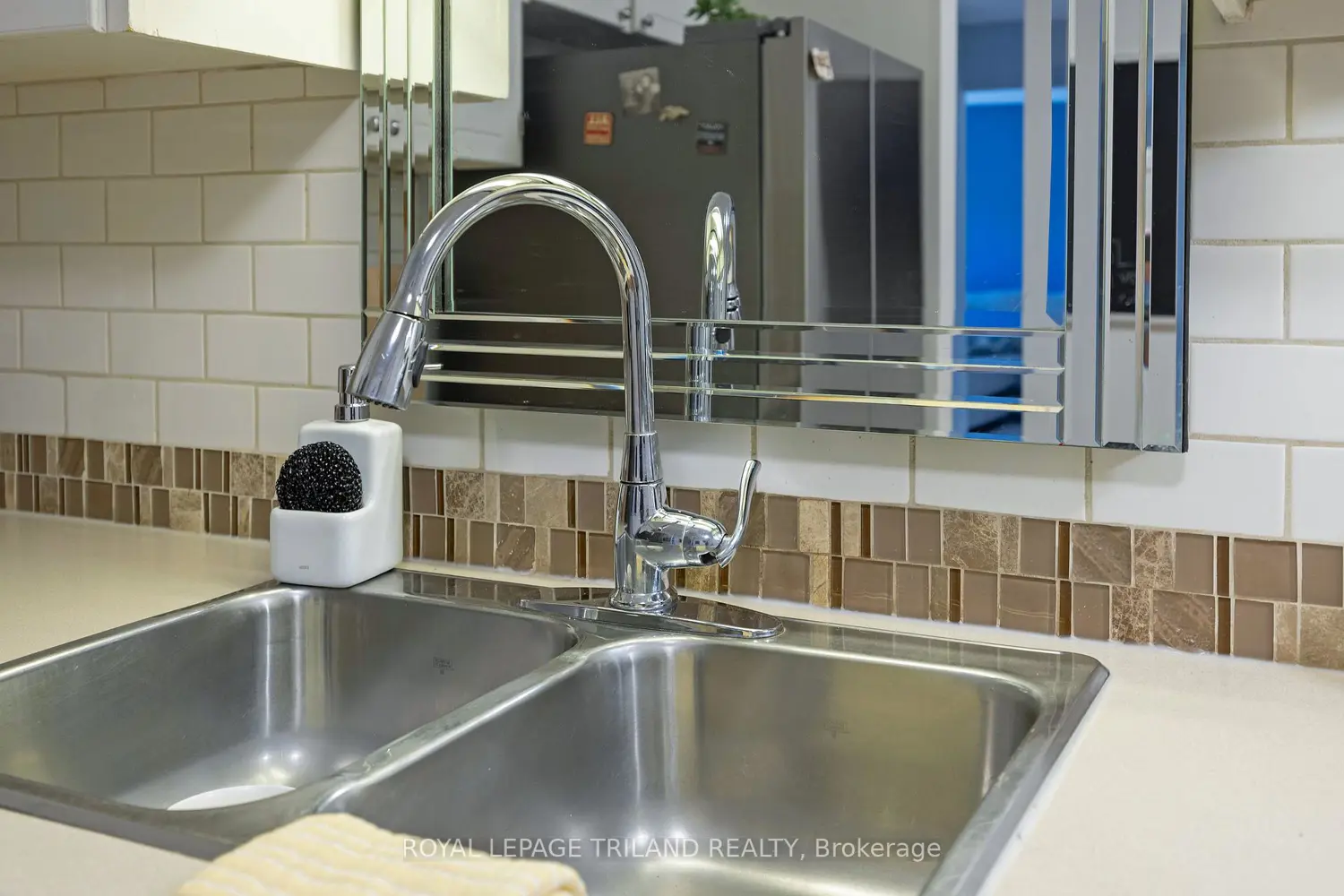 Additional image 7 of 590 Millbank Drive 2