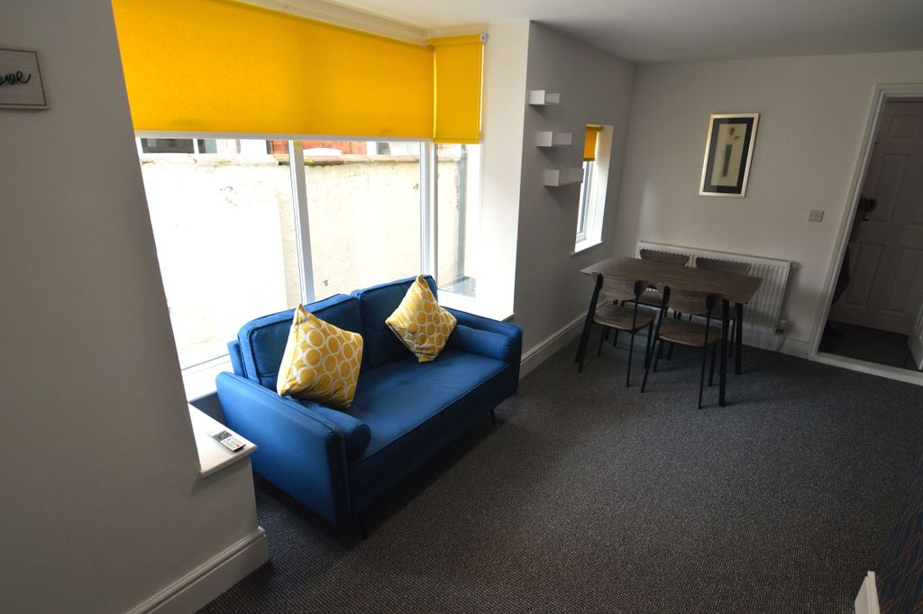 Additional image 7 of Room to rentFarebrother Street, Grimsby DN32