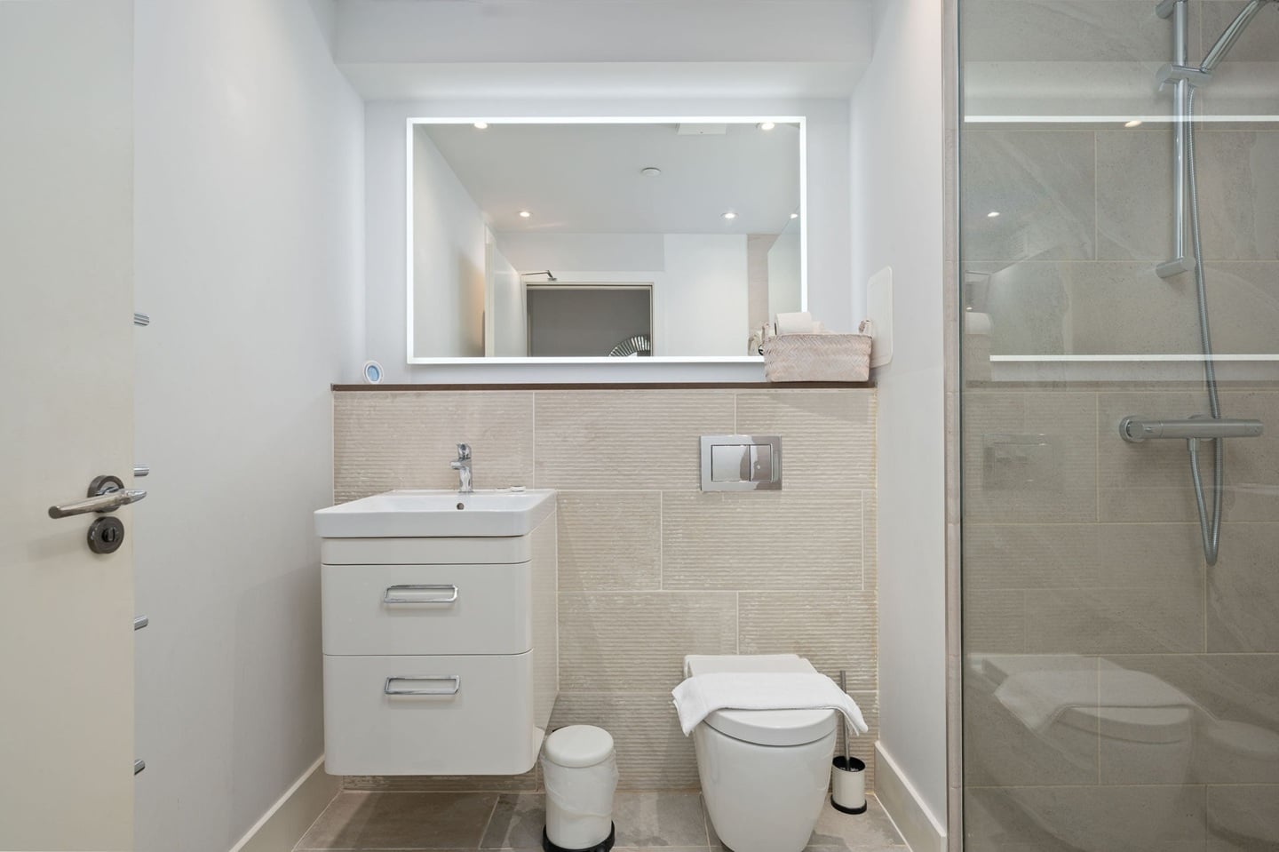 Additional image 3 of Studio Flat, Saint Vincent Place, EH3, N1 7GU