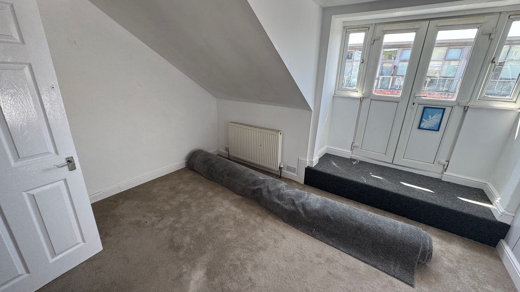 Additional image 5 of 3 bed flat to rentHazelwood Road, Northampton NN1