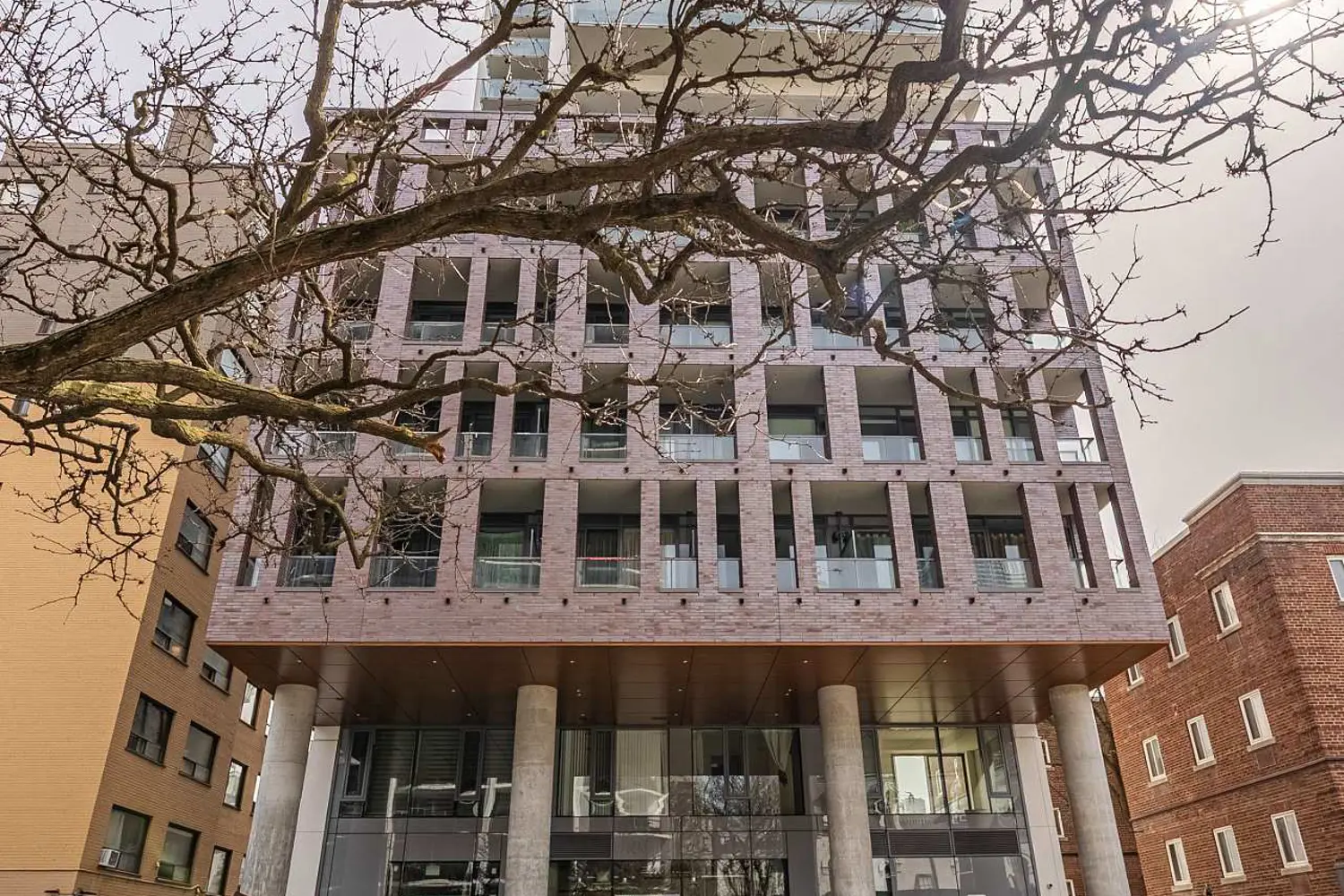 81 Wellesley Street 1405