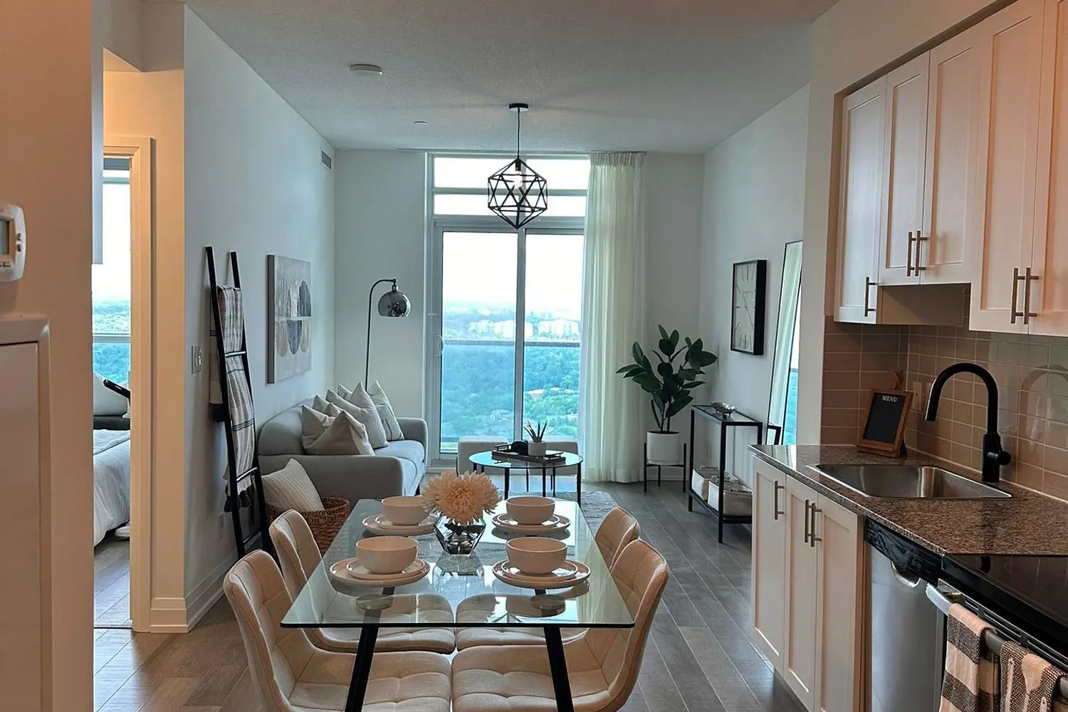 Additional image 10 of 7171 Yonge Street 2803