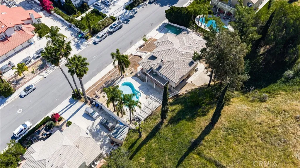 1677 Laurelwood Avenue, Colton, CA 92324