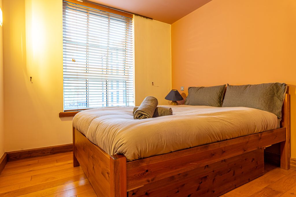 Additional image 11 of 2 bed flat to rentSt Pauls Square, Birmingham, West Midlands B3
