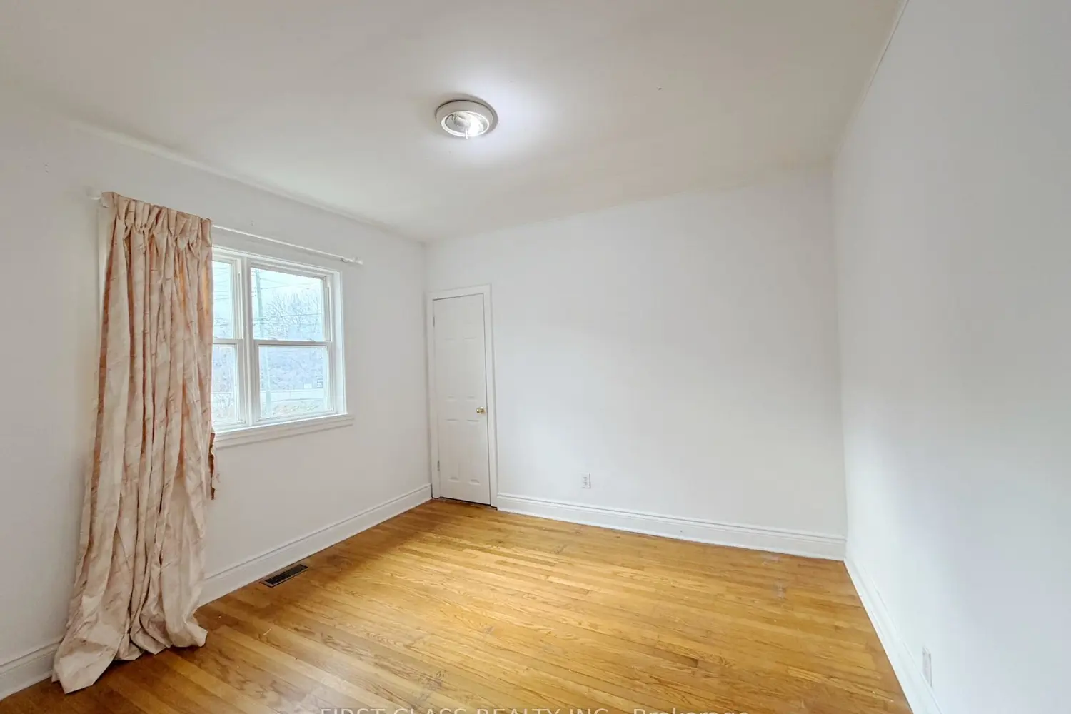 Additional image 12 of 2081 Metro Road