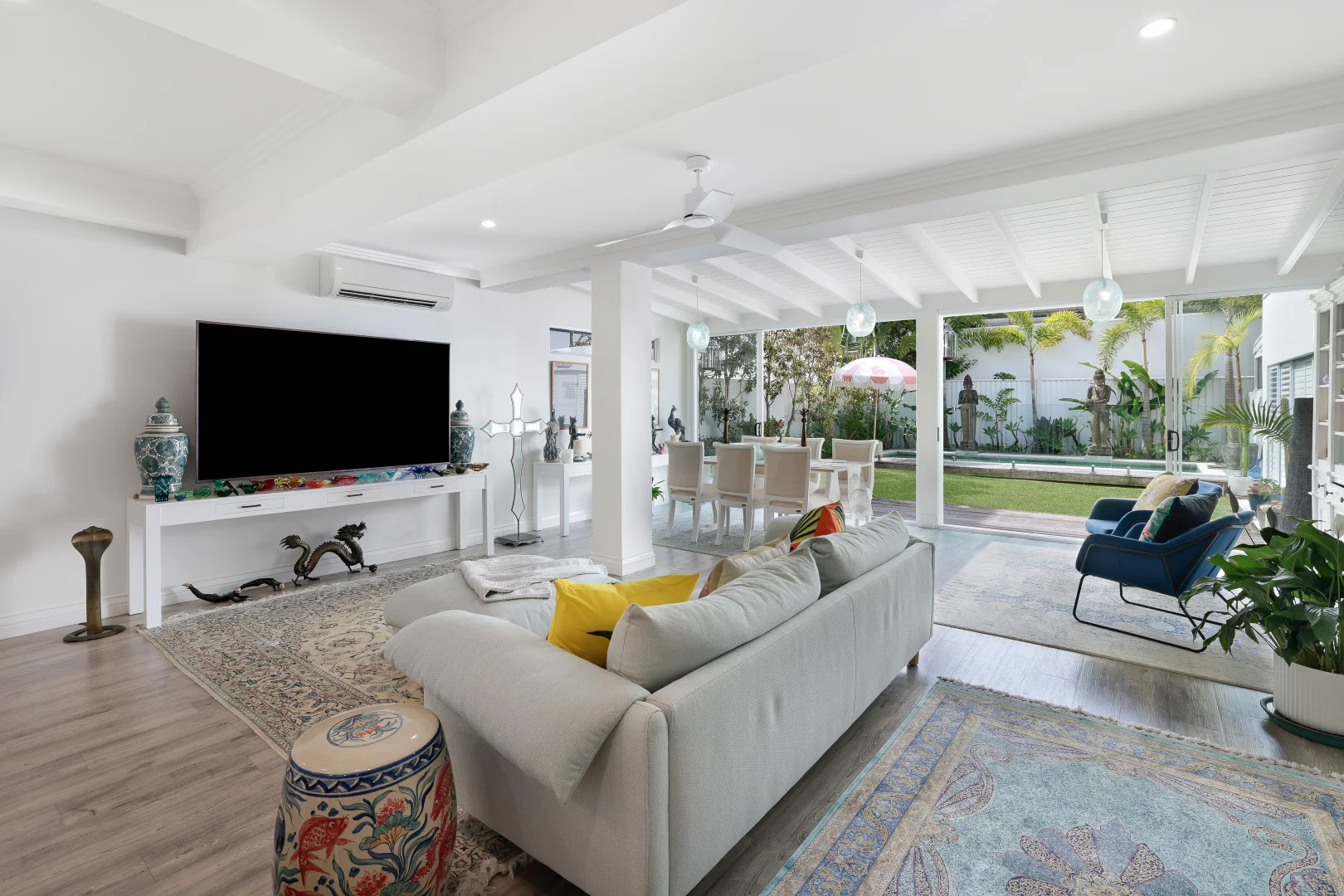 Additional image 3 of 1/33 Peak Avenue, Main Beach QLD 4217