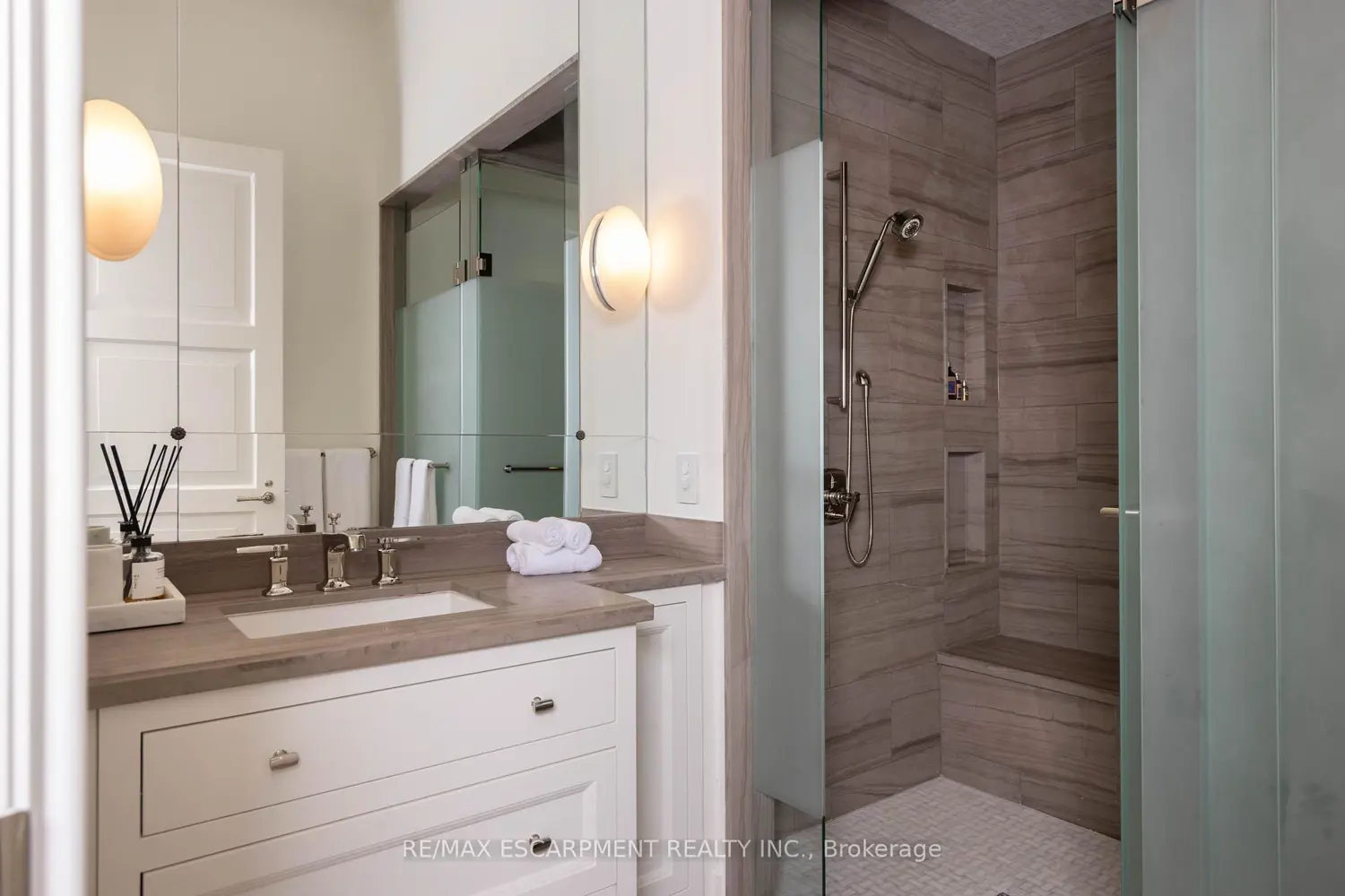 Additional image 13 of 300 Randall Street Ph1