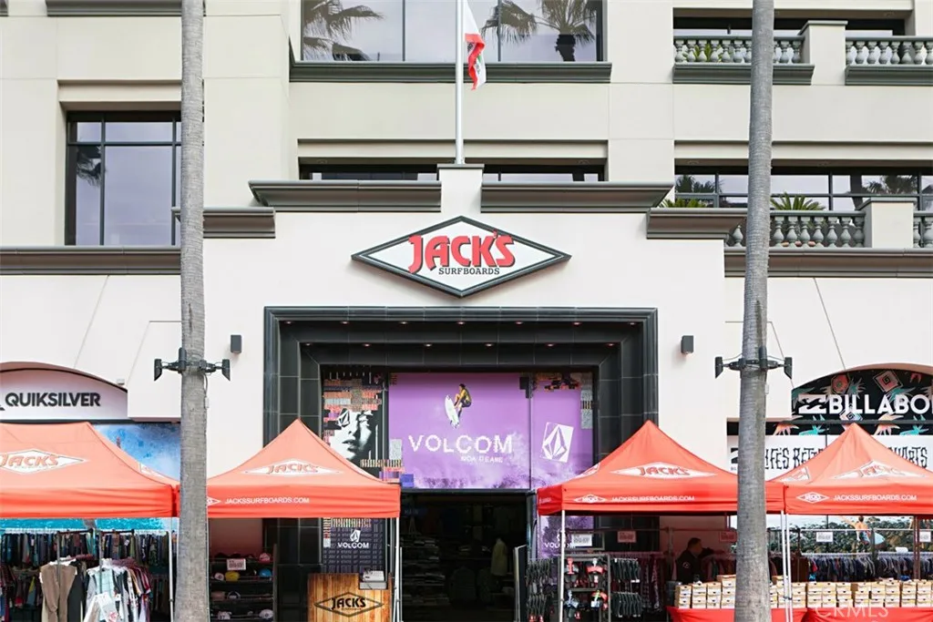 Additional image 86 of 80 Huntington St Unit 402, Huntington Beach, CA 92648