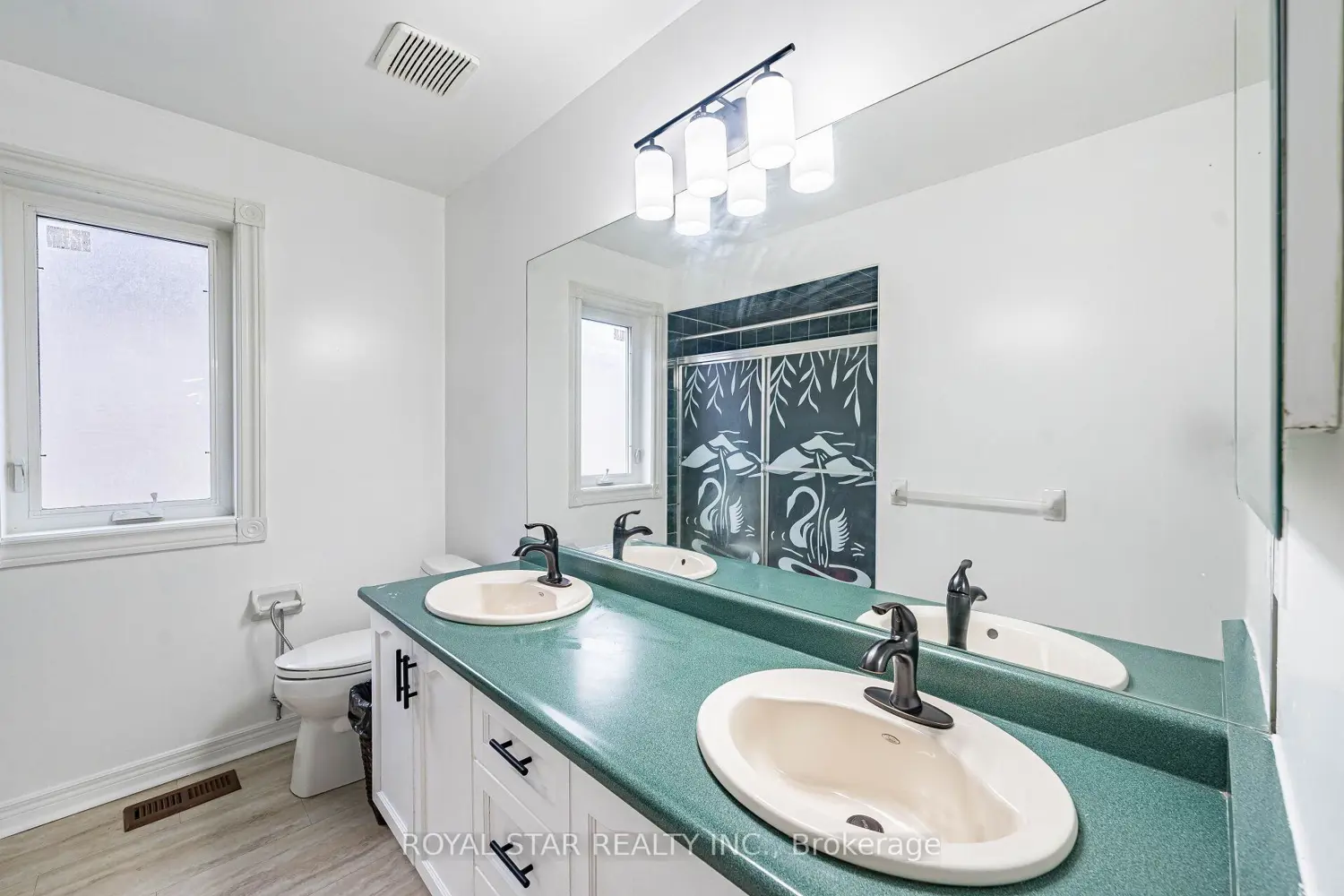 Additional image 12 of 40 Oakdale Road