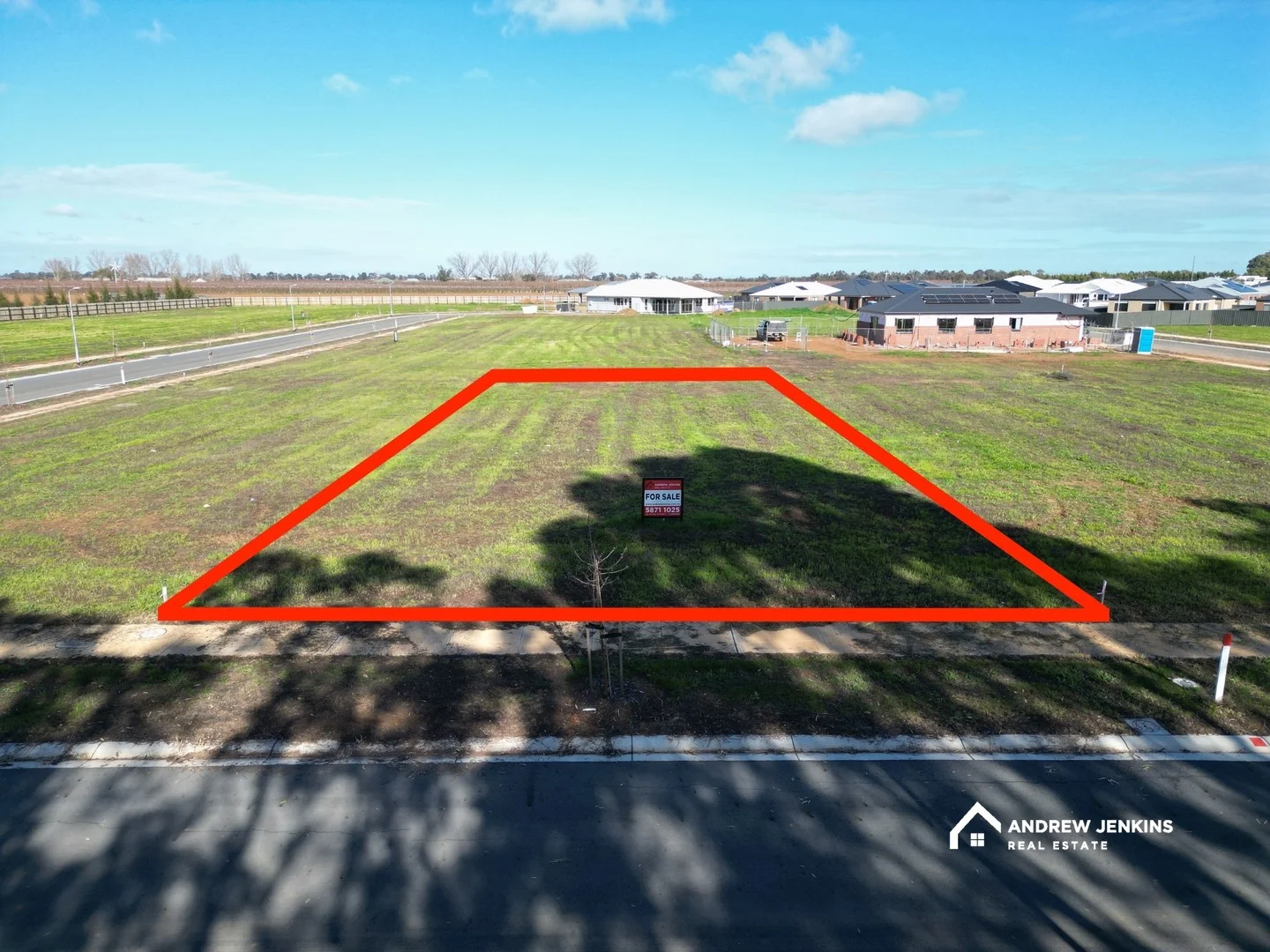 18 Anjou Circuit, Cobram VIC 3644