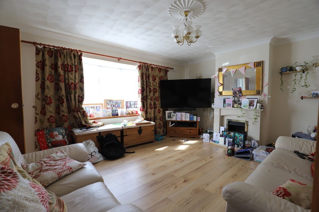 Additional image 3 of 4 bed detached house to rentFurzehatt Road, Plymouth PL9