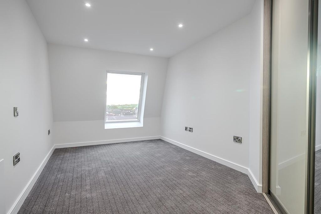 Additional image 7 of 2 bed flat to rent36 Thirkill House, Pannal, Harrogate HG3