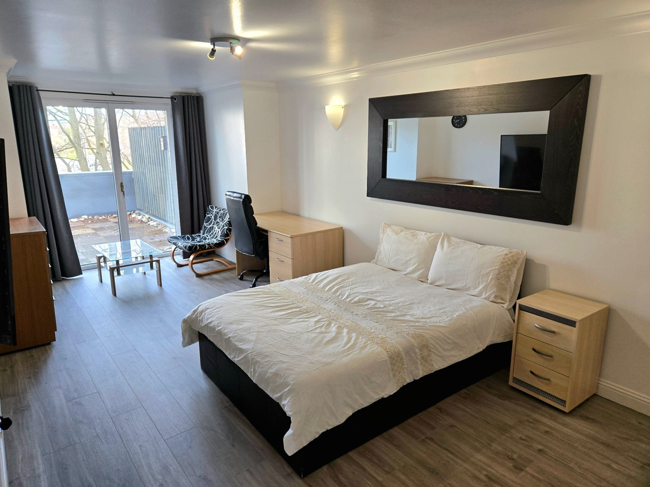 Room in a Shared Flat, Crewe Road North, EH5, N1 7GU