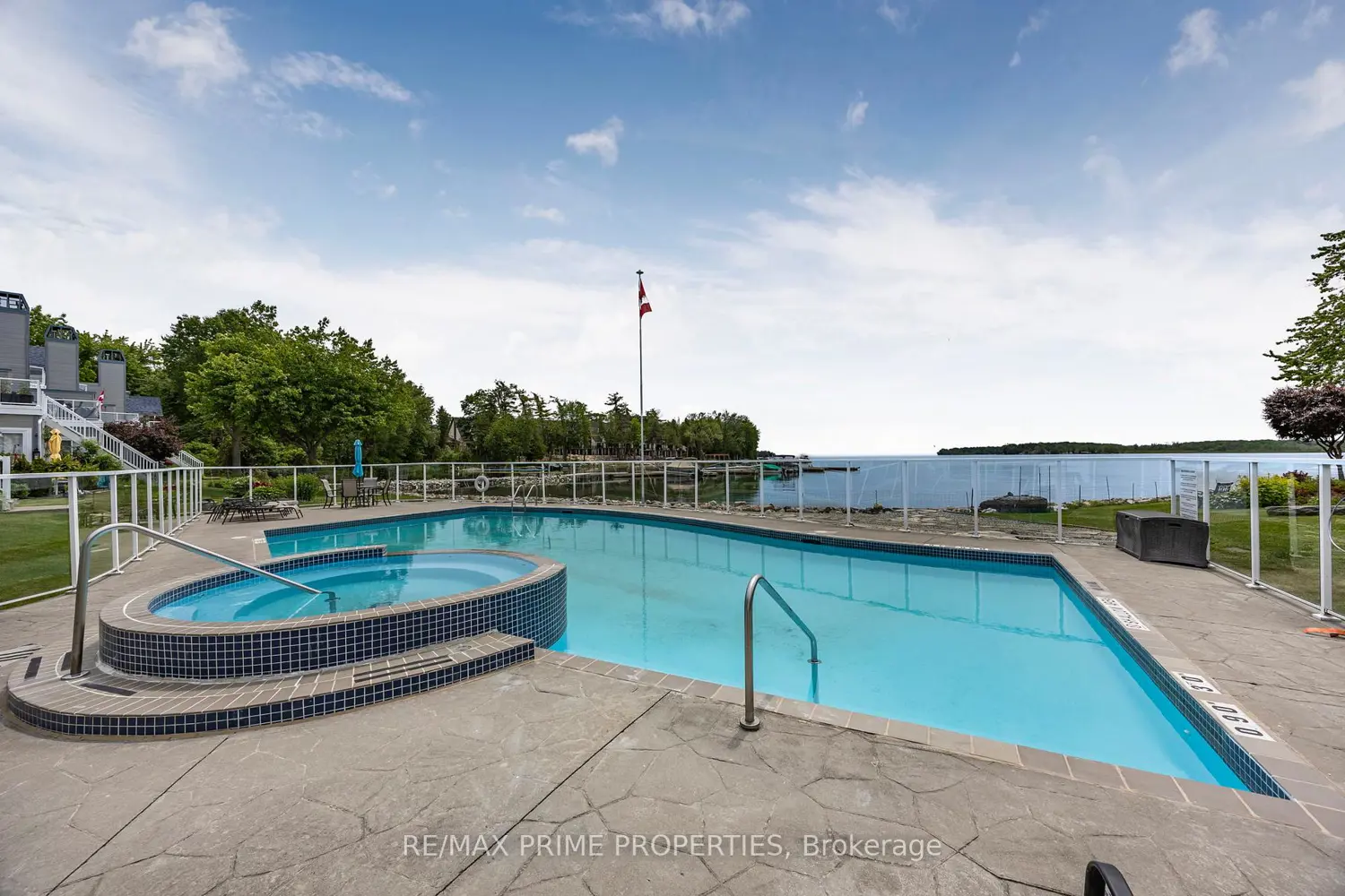 Additional image 17 of 585 Atherley Road 201