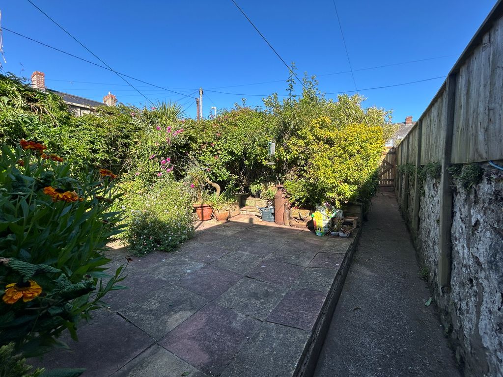 Additional image 10 of 2 bed property to rentGeorge Street, Milford Haven SA73
