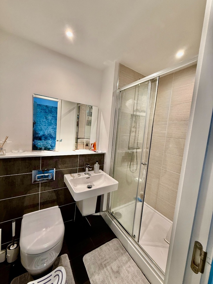 Additional image 6 of 2 Bed Flat, Festival Court, G51, N1 7GU