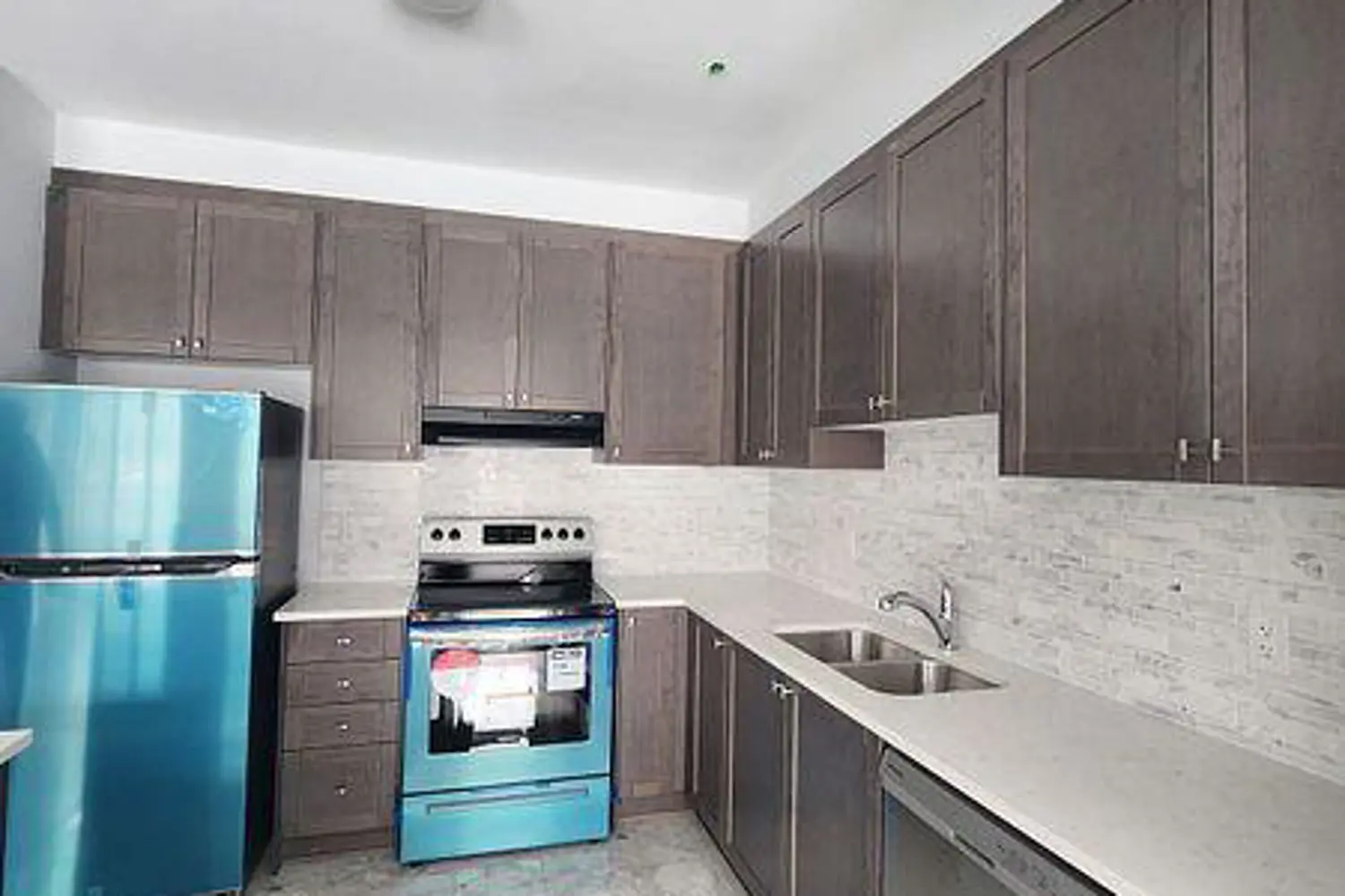 Additional image 3 of 726 Rouncey Road