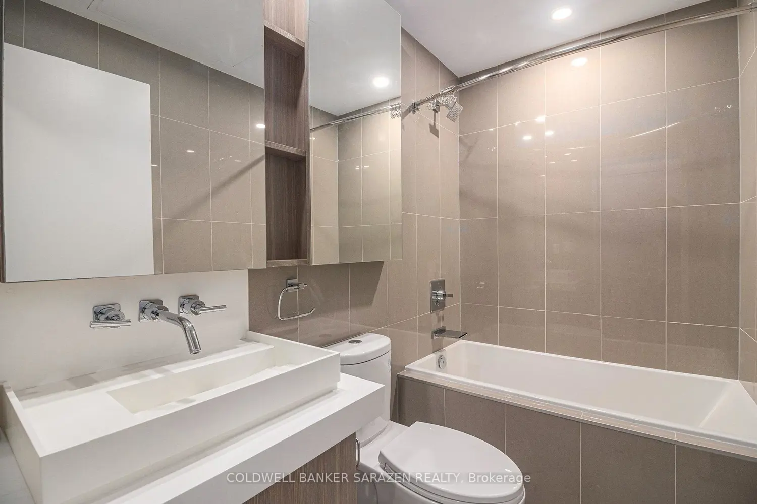 Additional image 12 of 101 Queen Street 808