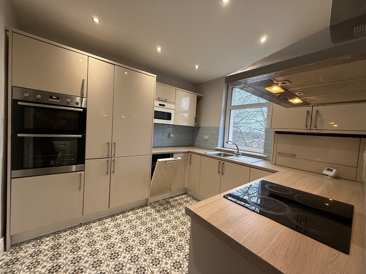 Additional image 7 of Room in a Shared Flat, Stonyhurst St, G22, N1 7GU