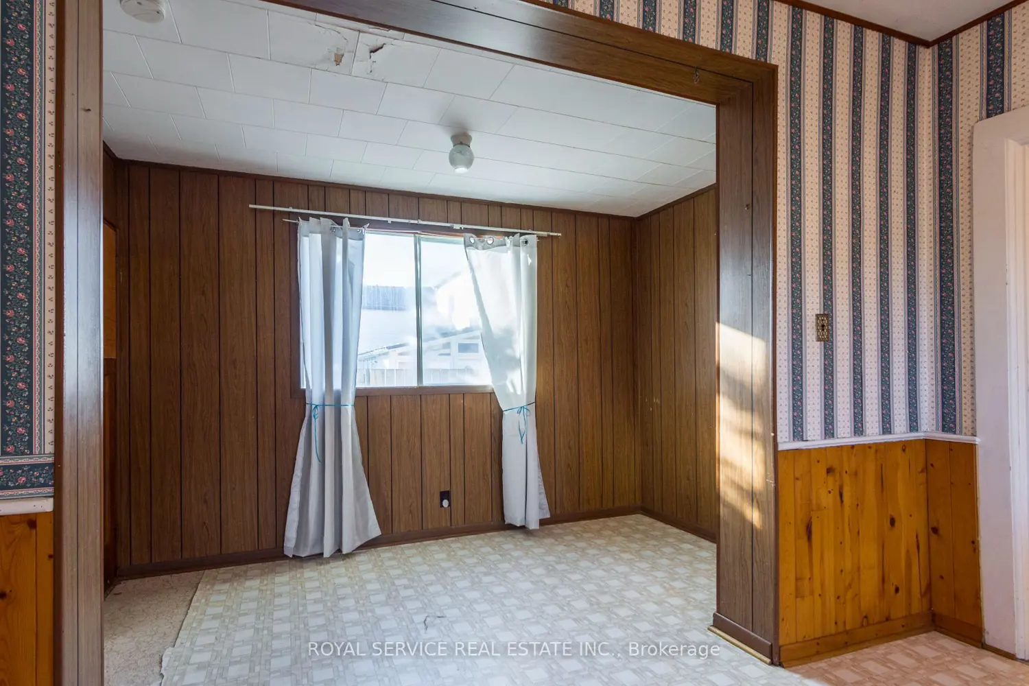 Additional image 16 of 370 Division Street