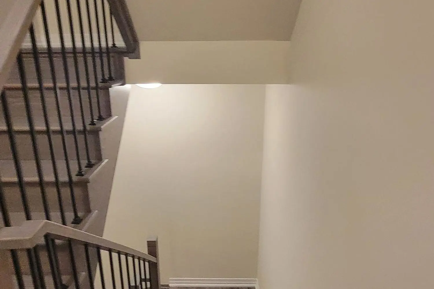 Additional image 15 of 1589 Rose Way 110