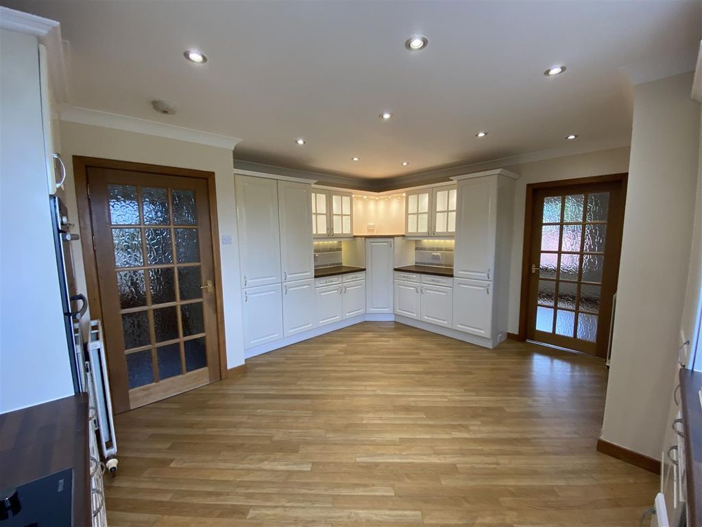 Additional image 3 of 4 bed detached bungalow to rentHeughfield Road, Bridge Of Earn PH2