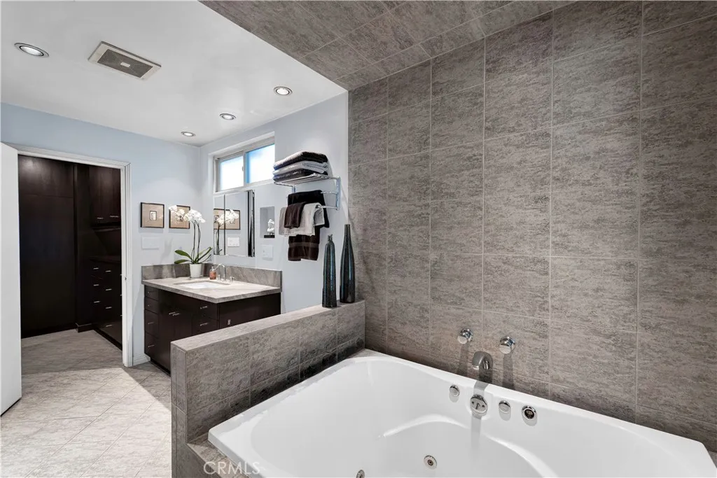 Additional image 84 of 6119 Mary Ellen Ave, Valley Glen, CA 91401