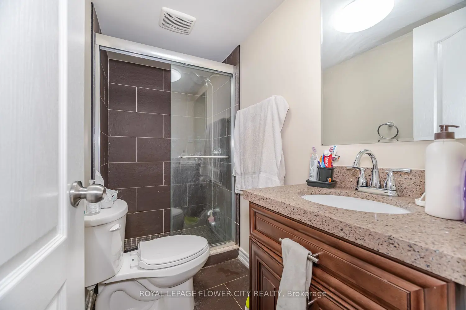 Additional image 19 of 68 Denton Circle