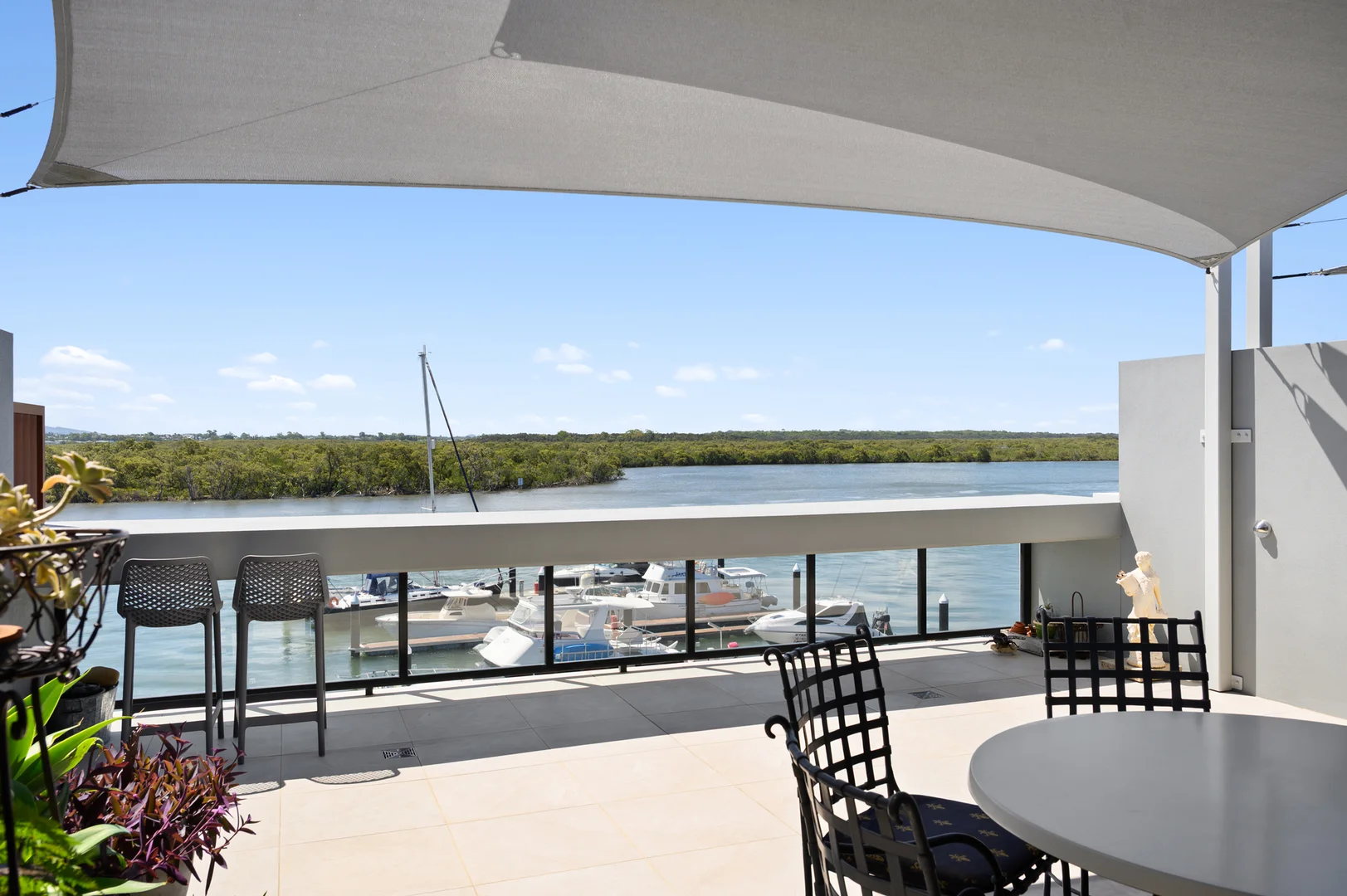 Additional image 32 of 5/2 Marina Promenade, Paradise Point QLD 4216