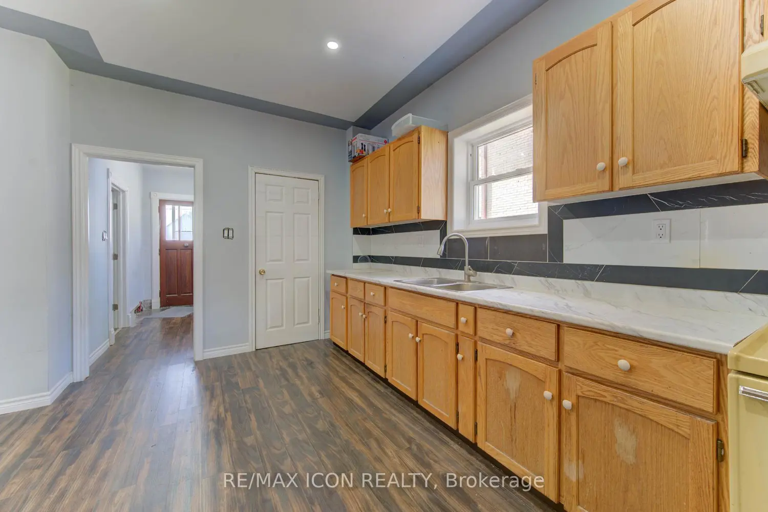 Additional image 10 of 138 Courtland Avenue