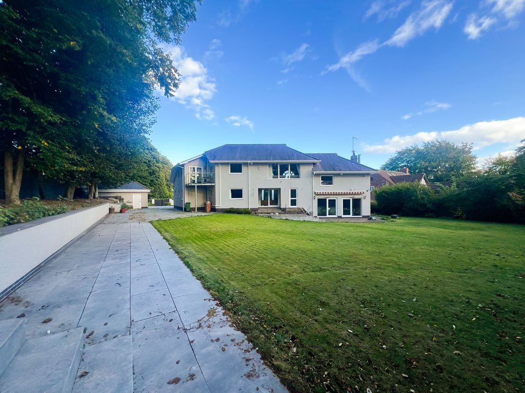 Additional image 2 of 4 bed detached house to rentSwanland Garth, North Ferriby HU14