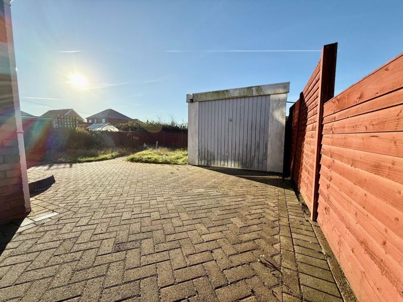 Additional image 13 of 4 bed semi-detached house to rentChestnut Road, Grimsby DN37