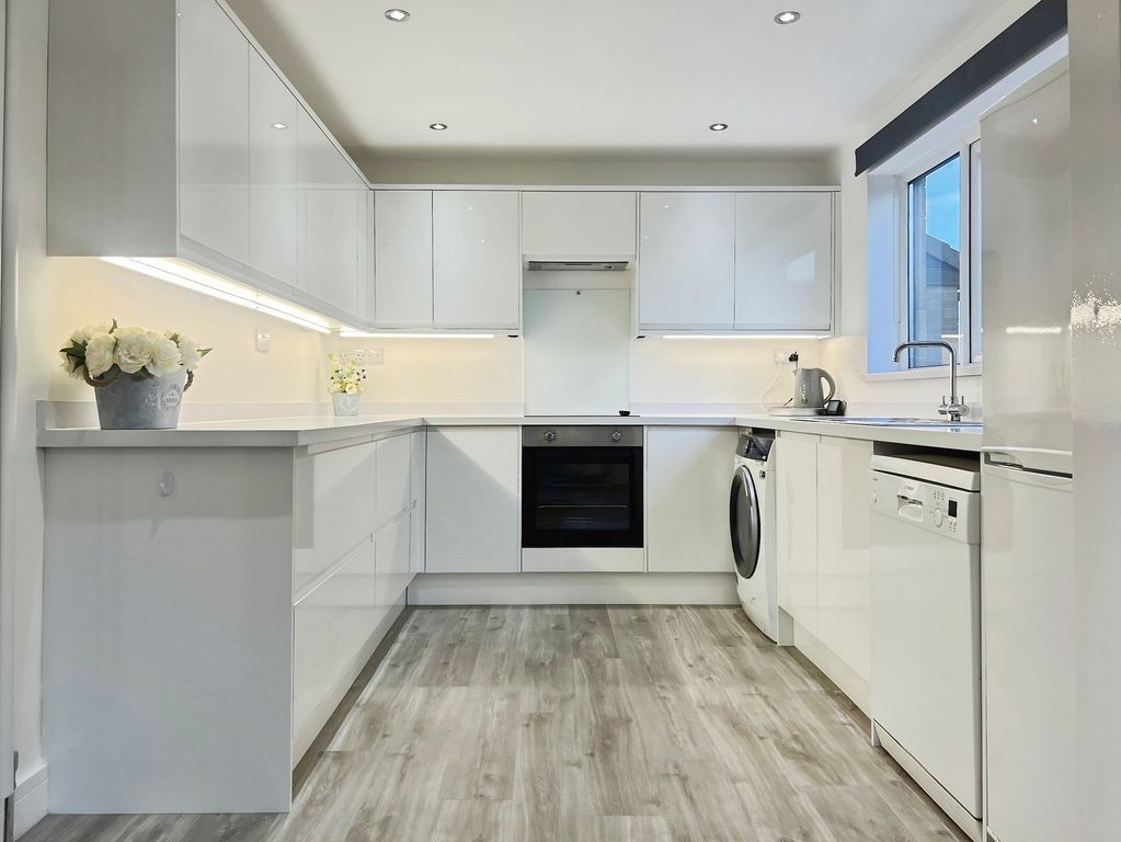 Additional image 8 of 2 bed flat to rentMayfair Gardens, Newcastle Upon Tyne NE20