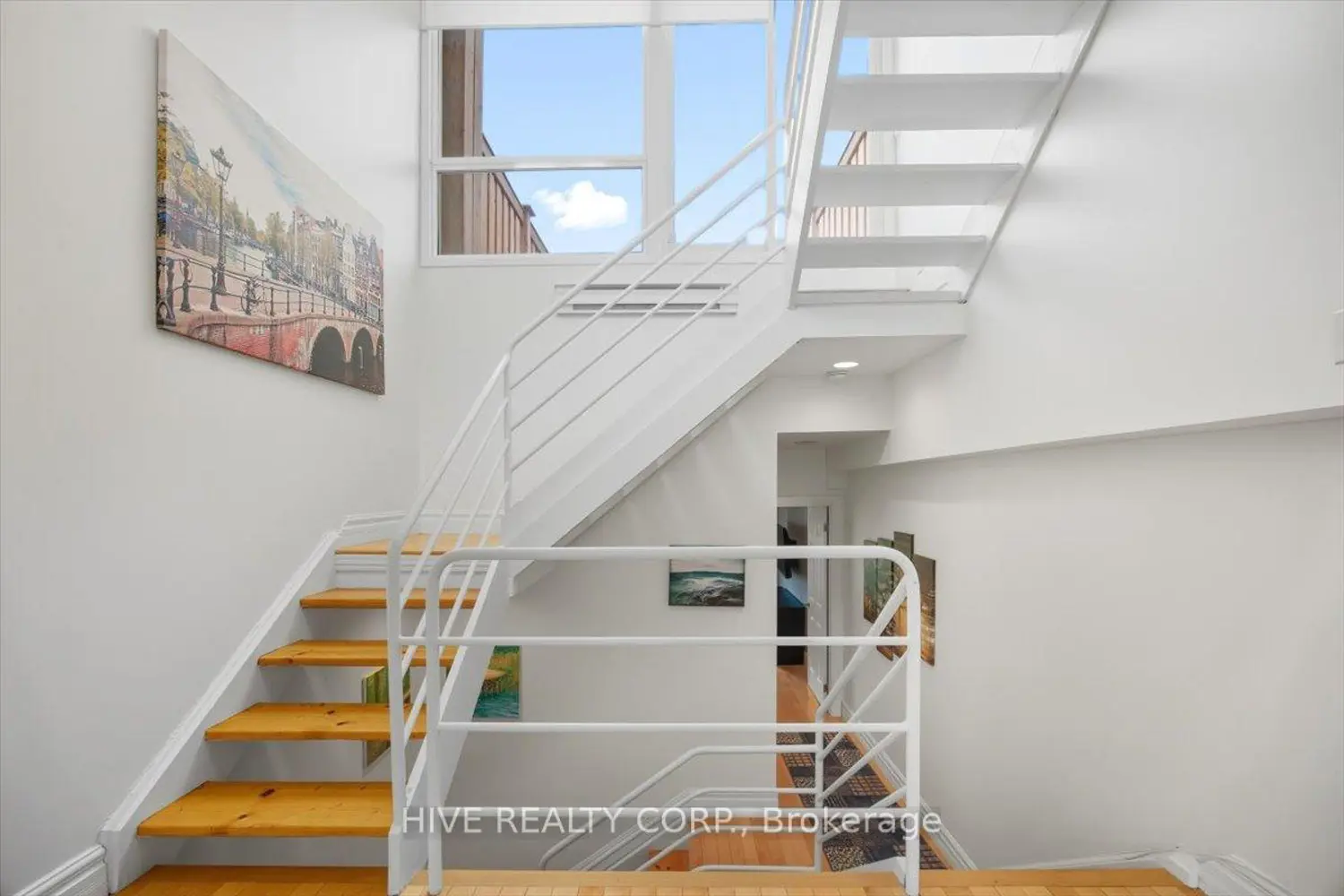 Additional image 13 of 957 Broadview Avenue D